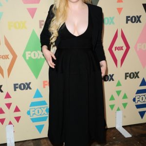 abigail breslin cleavage 72 photos 10