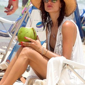 alessandra ambrosio in a bikini 19 photos 35