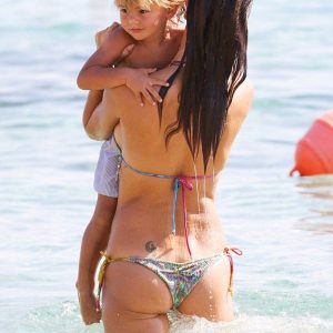 alessandra ambrosio in a bikini 29 photos 2