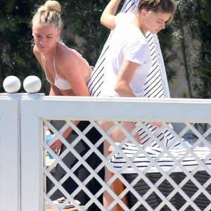 amber heard in a bikini 31 photos 60