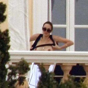 angelina jolie naked 42 photos 86