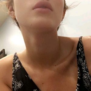 bella thorne selfies 4 photos 16