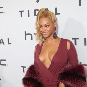 beyonce cleavage 31 photos 2