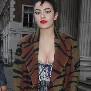 charli xcx cleavage 16 photos 64