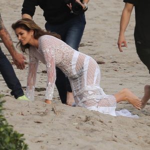 cindy crawford topless 24 photos 15