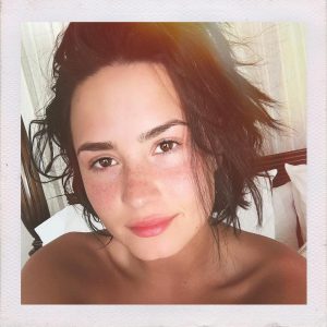 demi lovato no makeup 2 photos 75