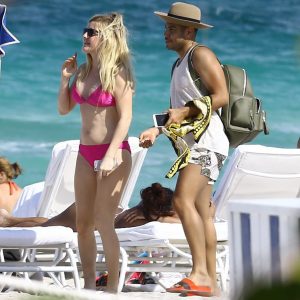 ellie goulding in a bikini 23 photos 17