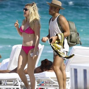 ellie goulding in a bikini 23 photos 76