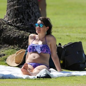 evangeline lilly in a bikini 14 photos 8