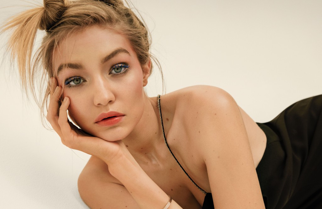 Gigi Hadid Sexy (3 Photos)