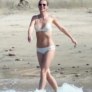 gwyneth paltrow in a bikini 15 photos 41