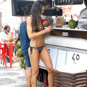 izabel goulart in a bikini 23 photos 19