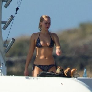 jennifer lawrence in a bikini 38 photos 42