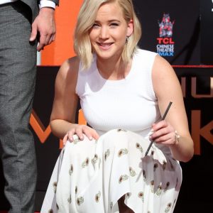 jennifer lawrence upskirt 10 photos 89