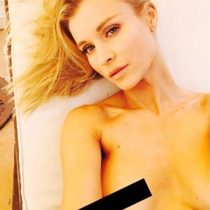 joanna krupa topless 2 photos 33