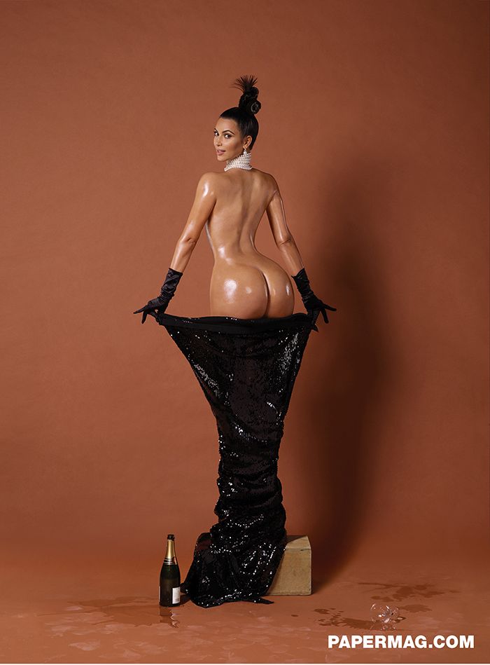 Kim Kardashian Nude (4 Photos and non-photoshop photos)