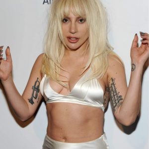 lady gaga cleavage 27 photos 33