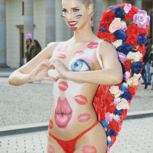 micaela schafer bodypaint 28 photos 46