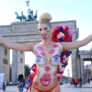 micaela schafer bodypaint 6 photos 99