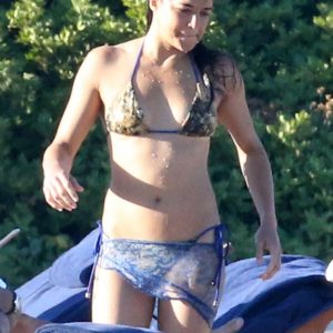 michelle rodriguez in a bikini 18 photos 78