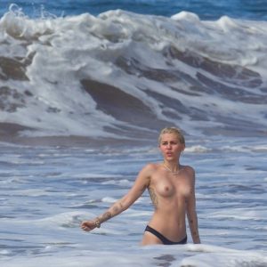 miley cyrus naked 37 new photos 56