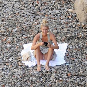 nicky hilton upskirt 10 photos 15