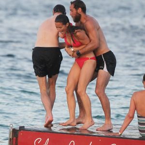 pippa middleton in a bikini 50 photos 15