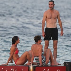 pippa middleton in a bikini 50 photos 77