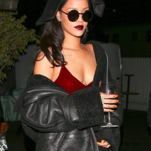 rihanna braless 9 photos 94 1