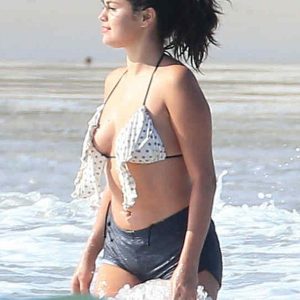 selena gomez in bikini 19 photos 51