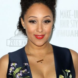 tamera mowry cleavage 11 photos 84 1