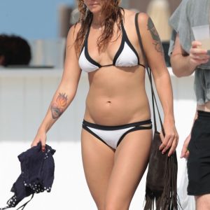 tove lo in a bikini 92 photos 87