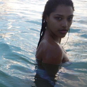 vanessa-white-topless-1-photo-celebsdude.com-84