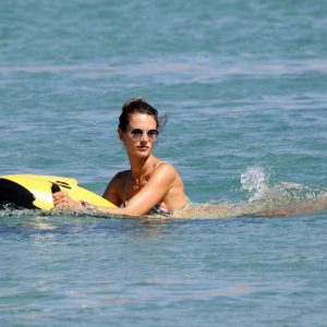 alessandra ambrosio sexy 31 photos 18