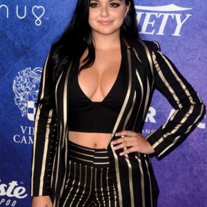 ariel winter cleavage 27 photos 64