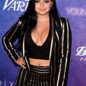 ariel winter cleavage 27 photos 87