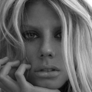 charlotte mckinney nude sexy 21 photos 17