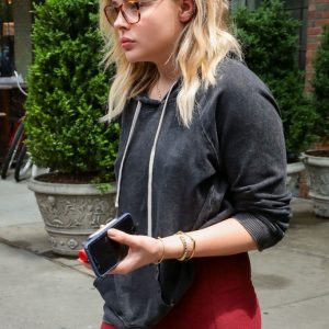 chloe moretz cameltoe 2 photos 18