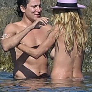 heidi klum topless 6 photos 15