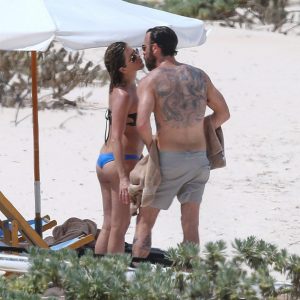 jennifer aniston in a bikini 47 photos 76