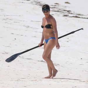 jennifer aniston in a bikini 47 photos 9