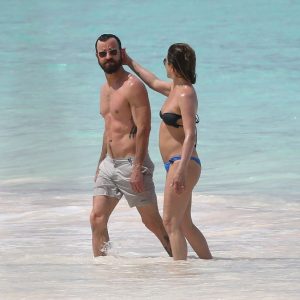 jennifer aniston in a bikini 47 photos 92