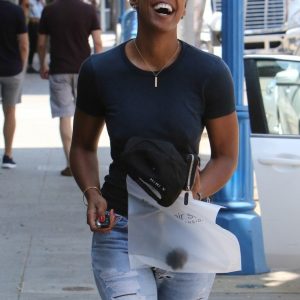 kelly rowland braless 20 photos 82