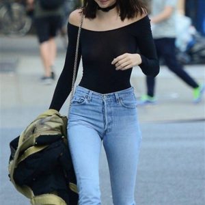 kendall jenner braless 20 photos 79