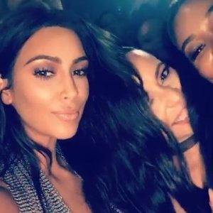 kim kardashian cleavage 18 photos 4 videos 42