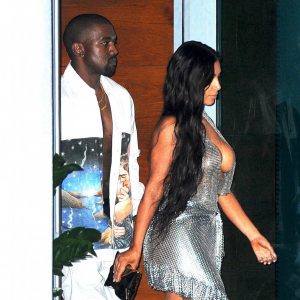 kim kardashian cleavage 18 photos 4 videos 88