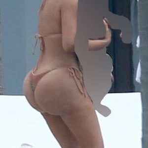 kim kardashian sexy 14 hot photos 76