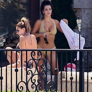 kim kardashian sexy 19 photos 94