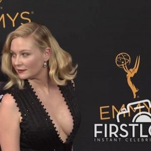 kirsten dunst cleavage 158 photos 67 3