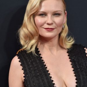 kirsten dunst cleavage 158 photos 8